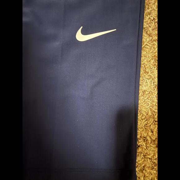 Nike Victory Women's Full-Coverage Straight-Leg Swim Pants - Picture 3 of 11